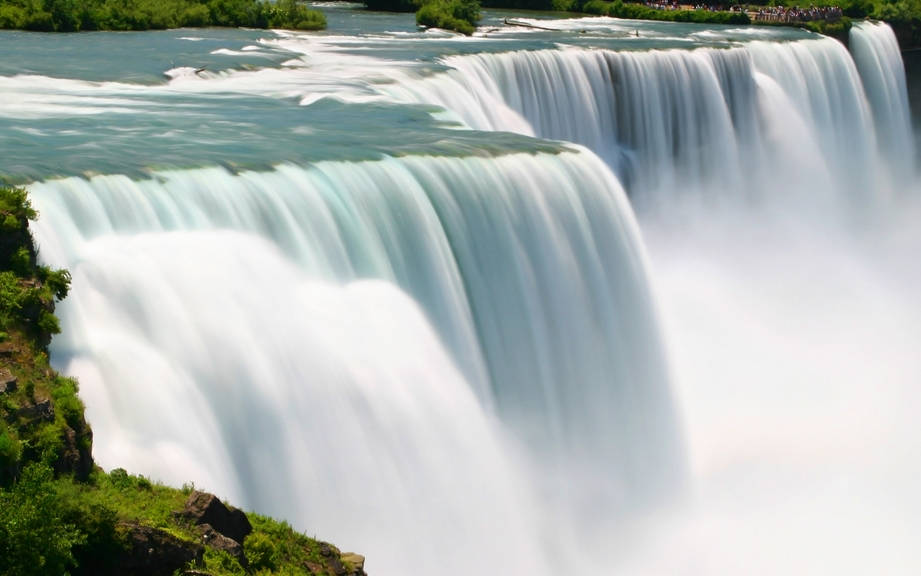 How to Say “Waterfall” in German? What is the meaning of “Wasserfall”?