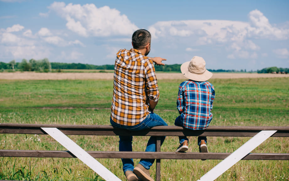 How to Say “Over there” in Italian? What is the meaning of “Laggiù”?